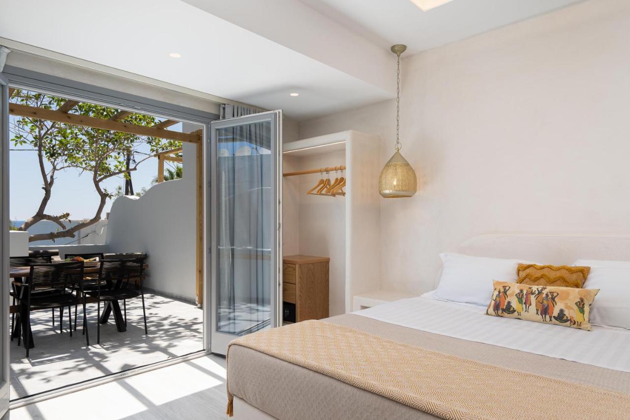 Thousand Stars Suites&Rooms คามารี ภายนอก รูปภาพ