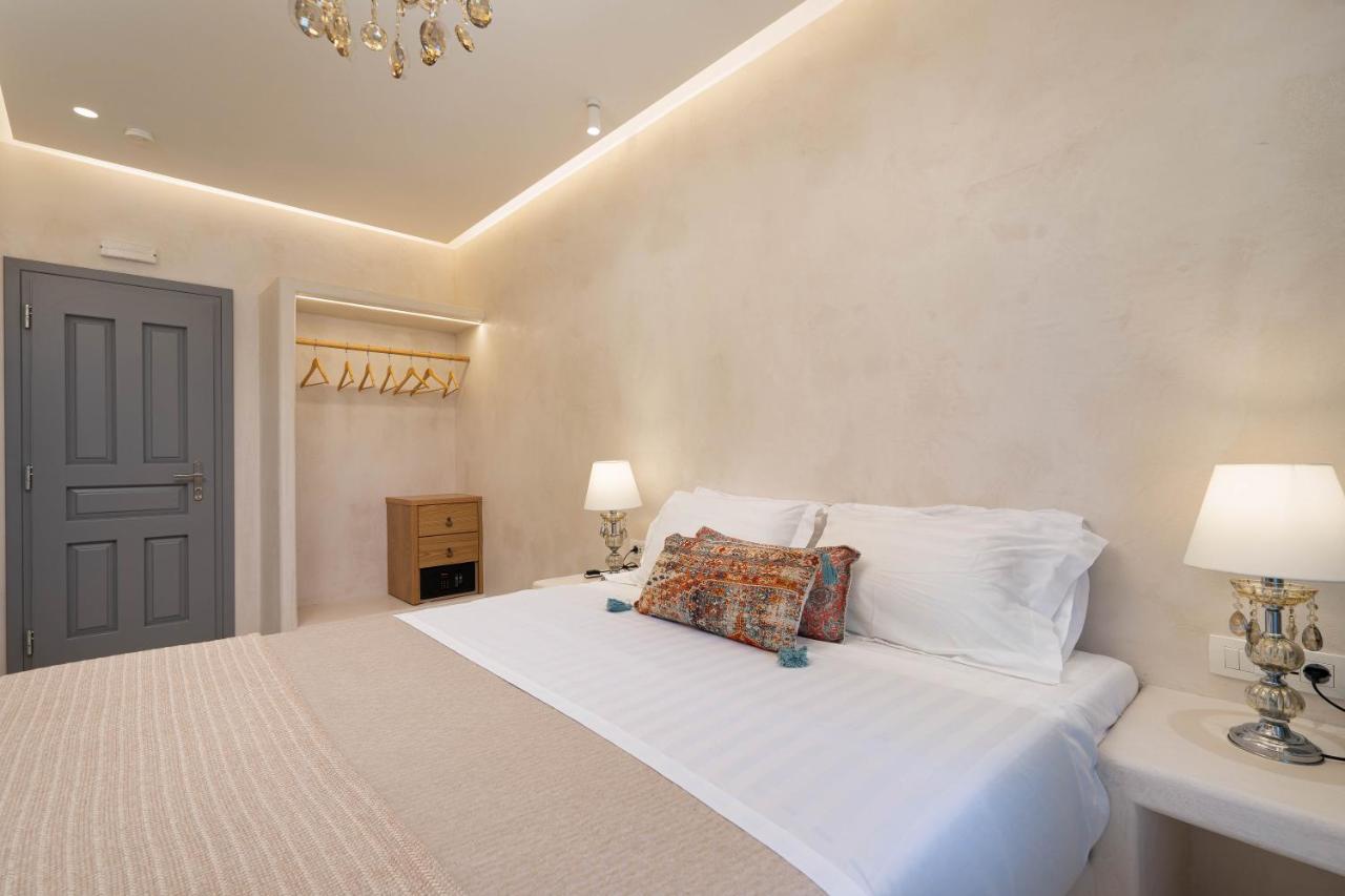 Thousand Stars Suites&Rooms คามารี ภายนอก รูปภาพ